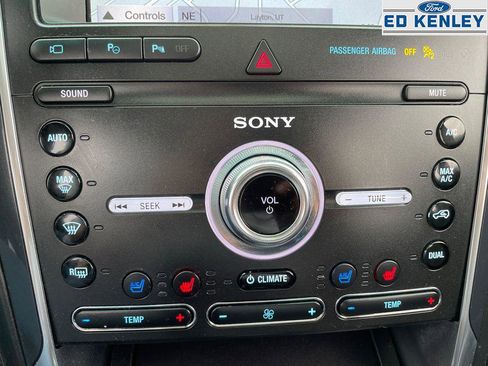 Used 2019 Ford Explorer Platinum image 15