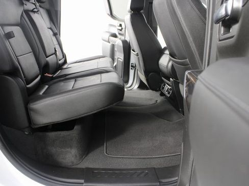 Used 2021 GMC Sierra 1500 SLT image 19