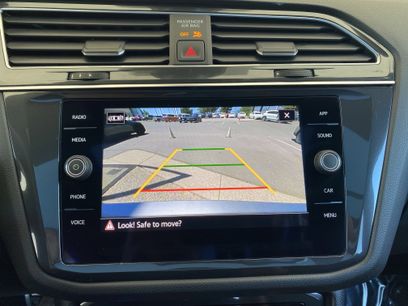 Certified 2022 Volkswagen Tiguan SE R-Line