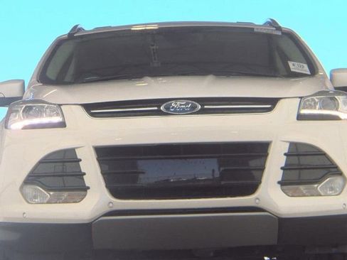 Used 2016 Ford Escape Titanium w/ Equipment Group 301A FWD image 2