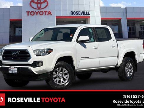 Used 2019 Toyota Tacoma SR5 RWD image 1