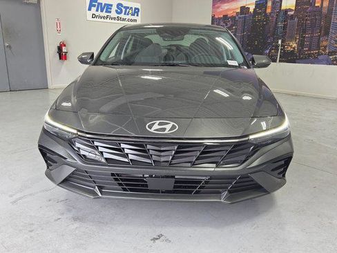 New 2026 Hyundai Elantra Limited image 2