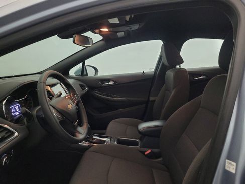 Used 2017 Chevrolet Cruze LT w/ Convenience Package FWD image 17