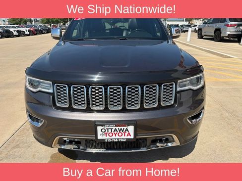 Used 2020 Jeep Grand Cherokee Overland AWD/4WD image 3