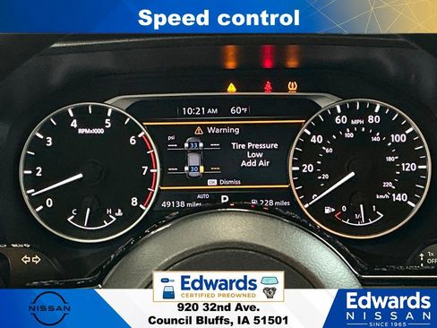 Used 2022 Nissan Rogue SV AWD/4WD image 19