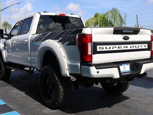 Used 2022 Ford F250 Lariat w/ Black Appearance Package AWD/4WD image 3