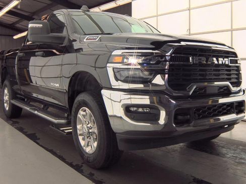 Used 2026 RAM 2500 Big Horn AWD/4WD image 2