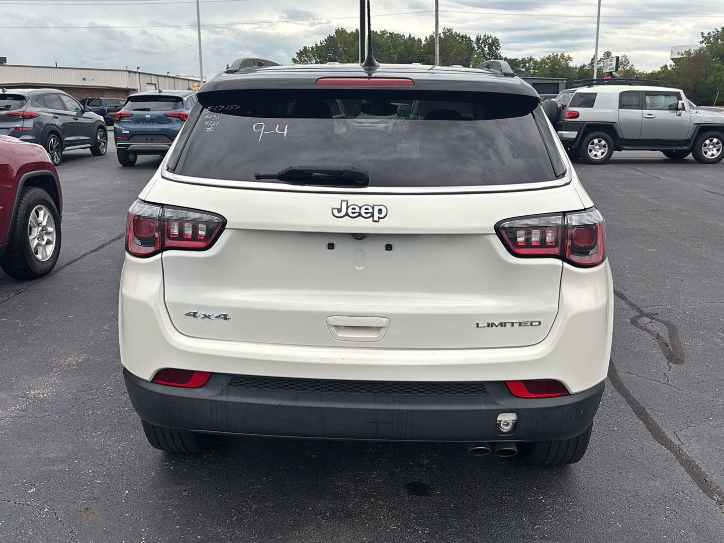 Used 2020 Jeep Compass Limited AWD/4WD image 12