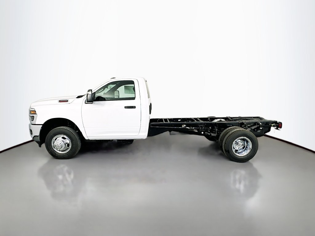 New 2026 RAM 3500 Tradesman w/ Chrome Appearance Group A RWD image 4