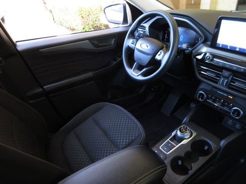 Certified 2025 Ford Escape Active FWD image 21