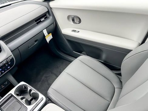 New 2026 Hyundai Ioniq 5 SEL image 12