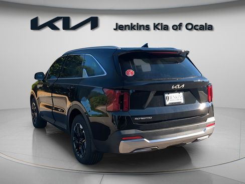 New 2026 Kia Sorento S w/ S Panoramic Sunroof Package image 3