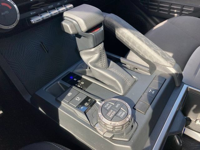 Used 2024 Toyota Tacoma TRD Off-Road AWD/4WD image 25
