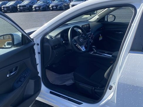 New 2025 Nissan Sentra SV image 14
