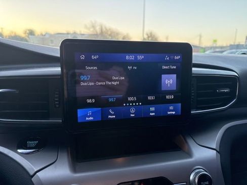 Used 2022 Ford Explorer XLT w/ Equipment Group 202A image 24