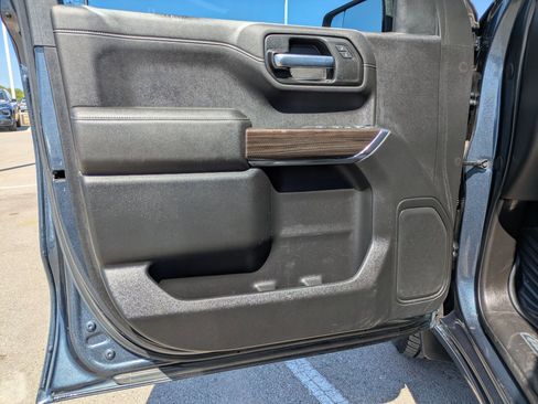 Used 2021 Chevrolet Silverado 1500 LT w/ Texas Edition Plus image 10