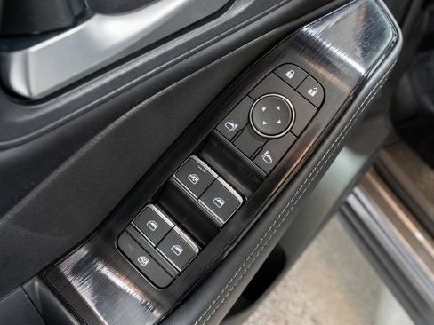 Used 2024 Nissan Rogue SL image 14