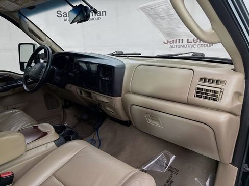 Used 2005 Ford Excursion Limited AWD/4WD image 28
