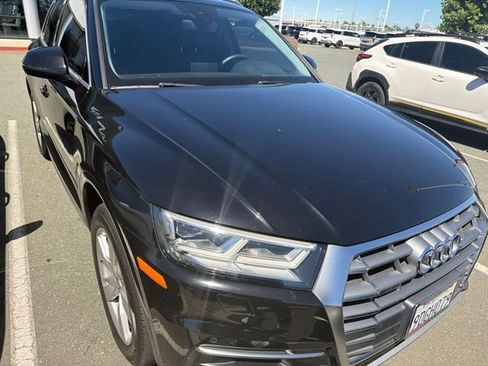 Used 2018 Audi Q5 2.0T Premium Plus w/ Premium Plus Package AWD/4WD image 5