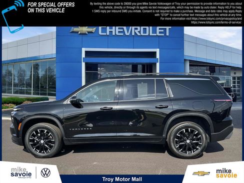 Certified 2024 Chevrolet Traverse LT w/ Trailering Package FWD image 2