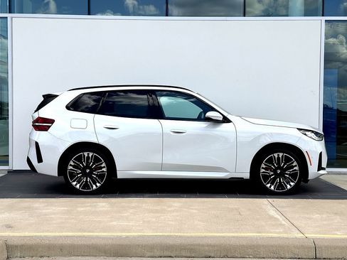 New 2026 BMW X3 xDrive30 w/ M Sport Package image 3