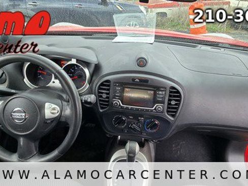 Used 2017 Nissan Juke S image 16