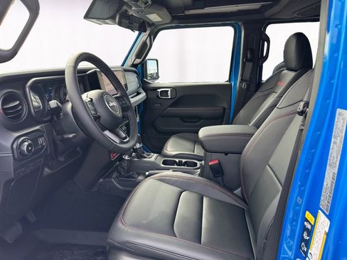 New 2025 Jeep Wrangler Unlimited Rubicon image 9