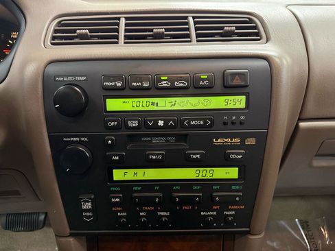 Used 1995 Lexus ES 330 FWD image 17