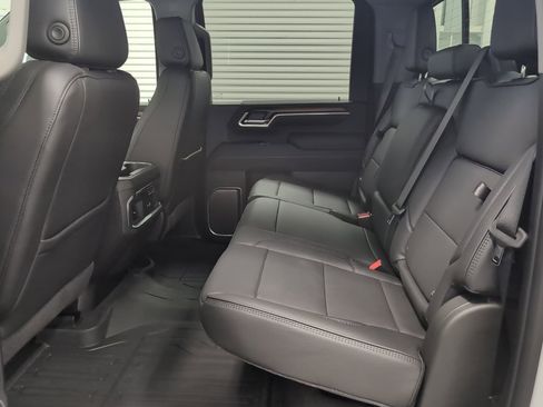 New 2025 GMC Sierra 2500 Denali w/ Denali Reserve Package image 25