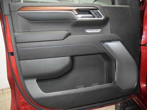 Used 2024 GMC Sierra 1500 Denali w/ Technology Package image 46