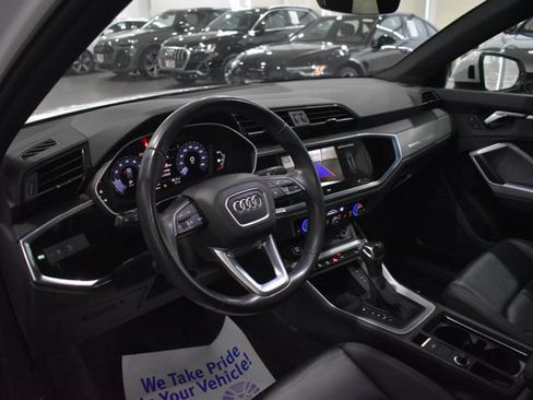 Used 2023 Audi Q3 2.0T Premium w/ Convenience Package AWD/4WD image 11