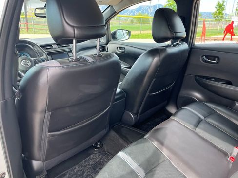 Used 2019 Nissan Leaf SL w/ SL Technology Package FWD image 20
