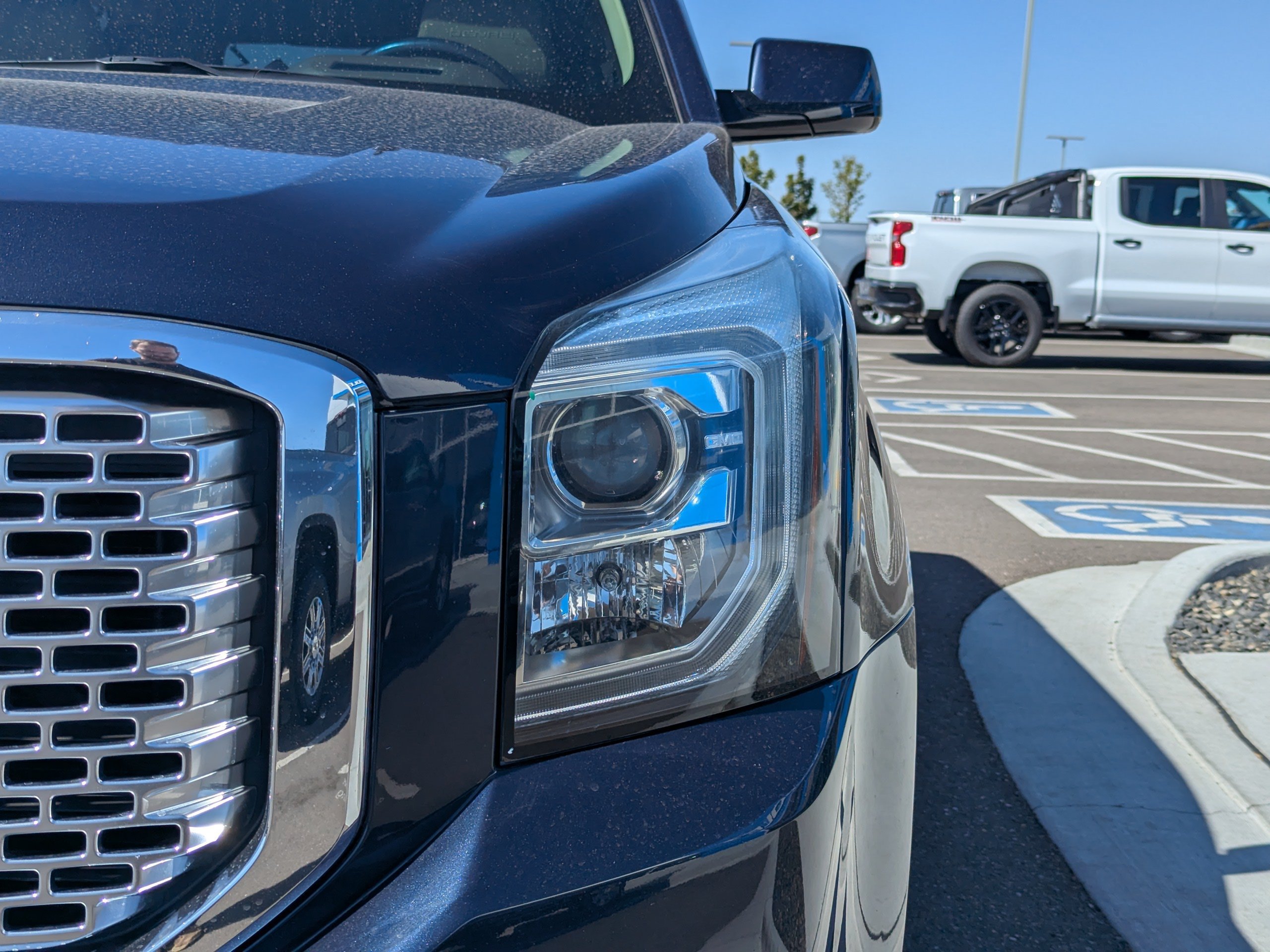 Certified 2017 GMC Yukon Denali w/ Open Road Package AWD/4WD image 47