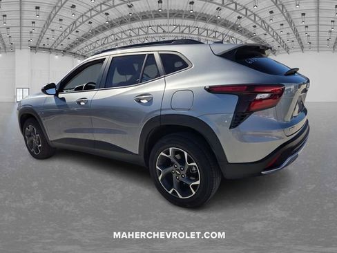 Used 2024 Chevrolet Trax LT image 5