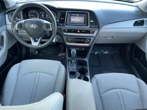 Used 2019 Hyundai Sonata SE image 12