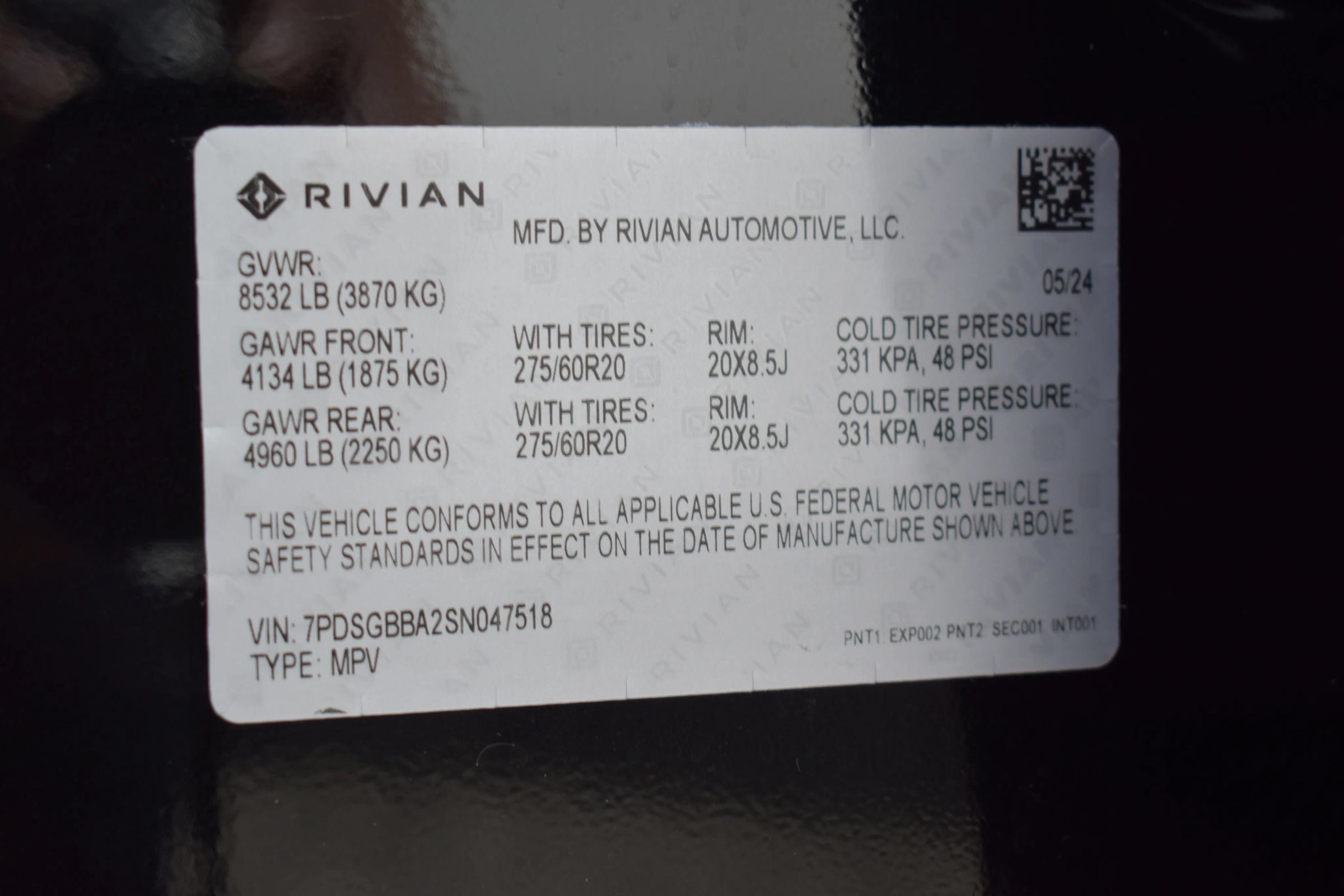 Used 2025 Rivian R1S Adventure Dual AWD/4WD image 42