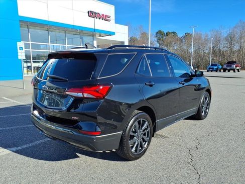 Used 2022 Chevrolet Equinox RS w/ Infotainment Package image 14