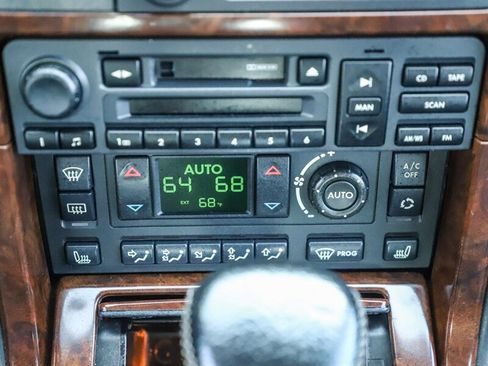 Used 2002 Land Rover Range Rover HSE image 20