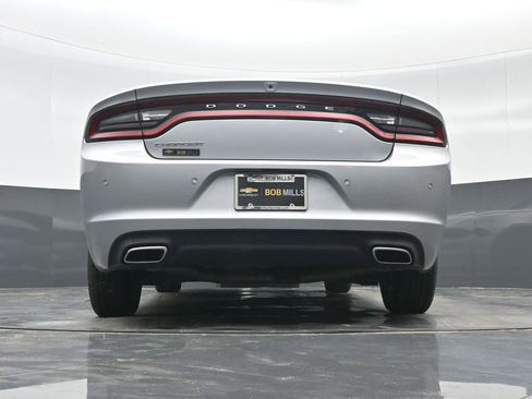 Used 2022 Dodge Charger SXT image 37
