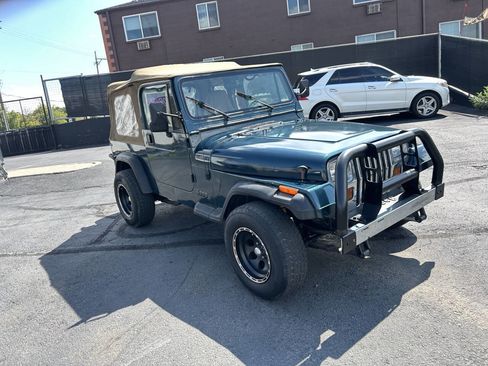 Used 1993 Jeep Wrangler Base 2dr 4WD SUV image 17