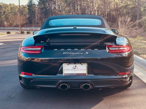 Used 2019 Porsche 911 Carrera S image 18