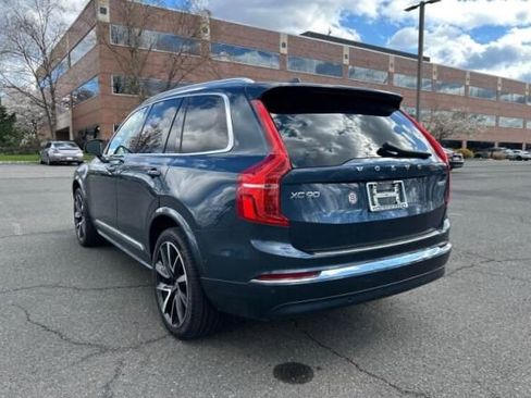 Used 2023 Volvo XC90 B5 Plus w/ Protection Package Premier image 3