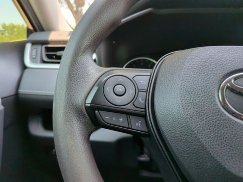 Used 2019 Toyota RAV4 XLE w/ All Weather Liner Package AWD/4WD image 21