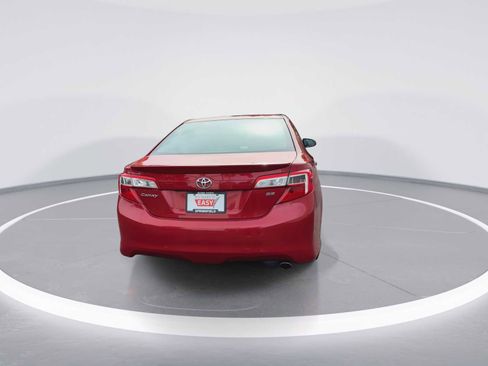 Used 2014 Toyota Camry SE image 7