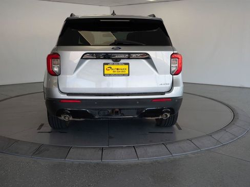 Used 2022 Ford Explorer ST-Line w/ Class IV Trailer Tow Package AWD/4WD image 7