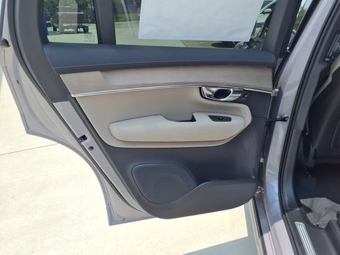 New 2026 Volvo XC90 B5 Plus AWD/4WD image 15