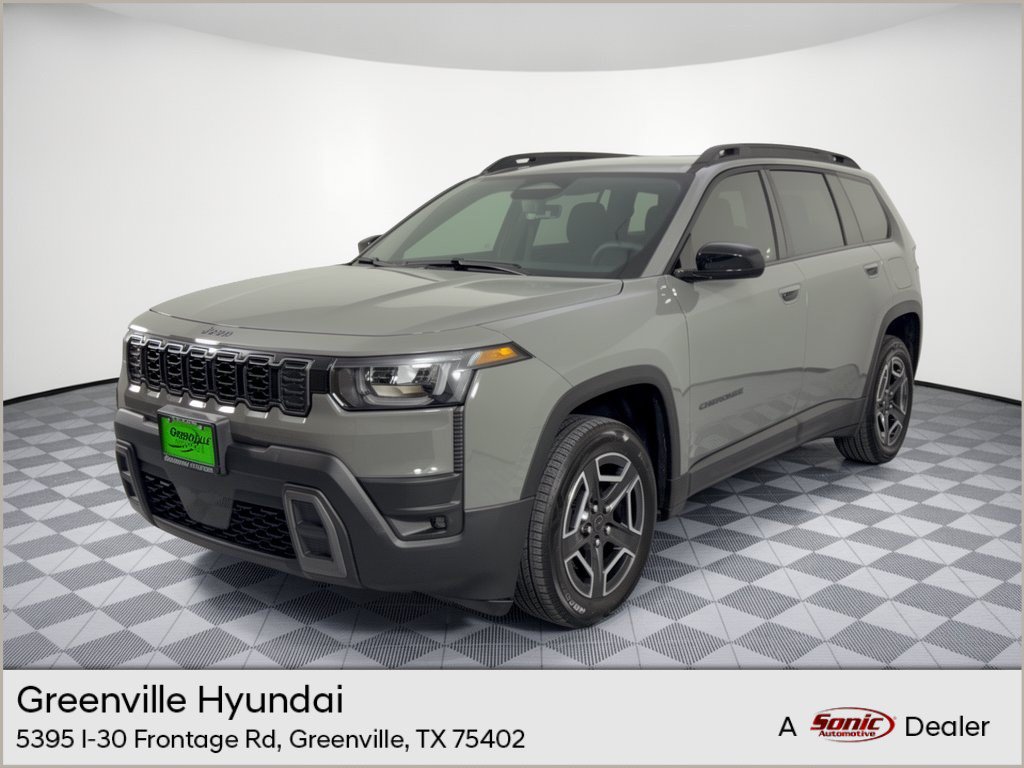 Used 2026 Jeep Cherokee Laredo AWD/4WD image 1