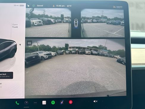 Used 2023 Tesla Model Y AWD image 13