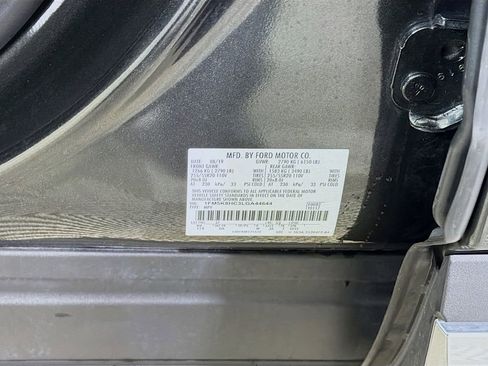 Used 2020 Ford Explorer Platinum image 36