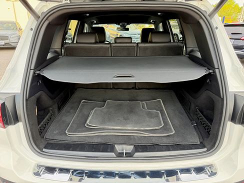 Used 2022 Mercedes-Benz GLB 250 4MATIC w/ Premium Package Lite image 10